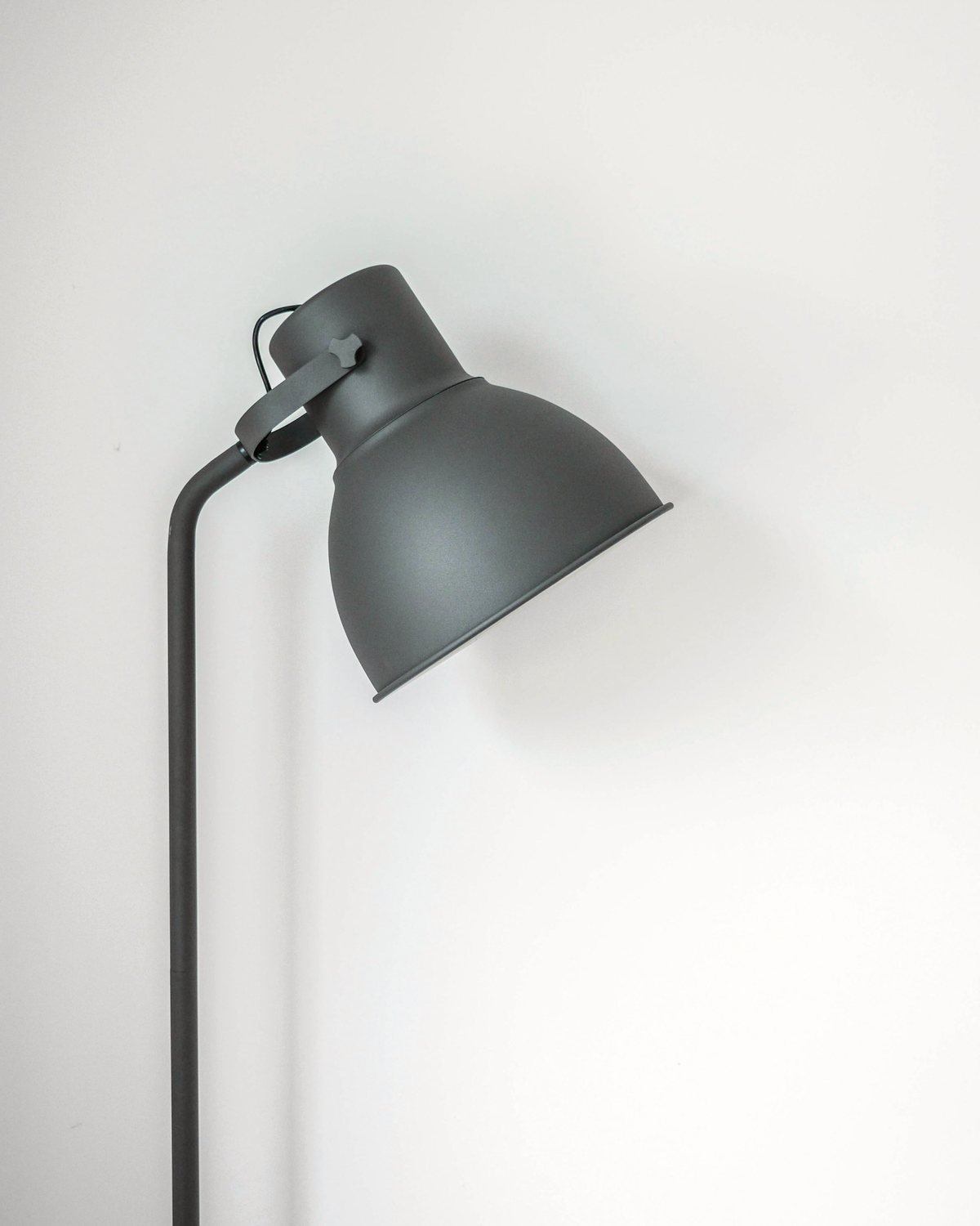 Studio Floor Lamp in charcoal powder-coated steel